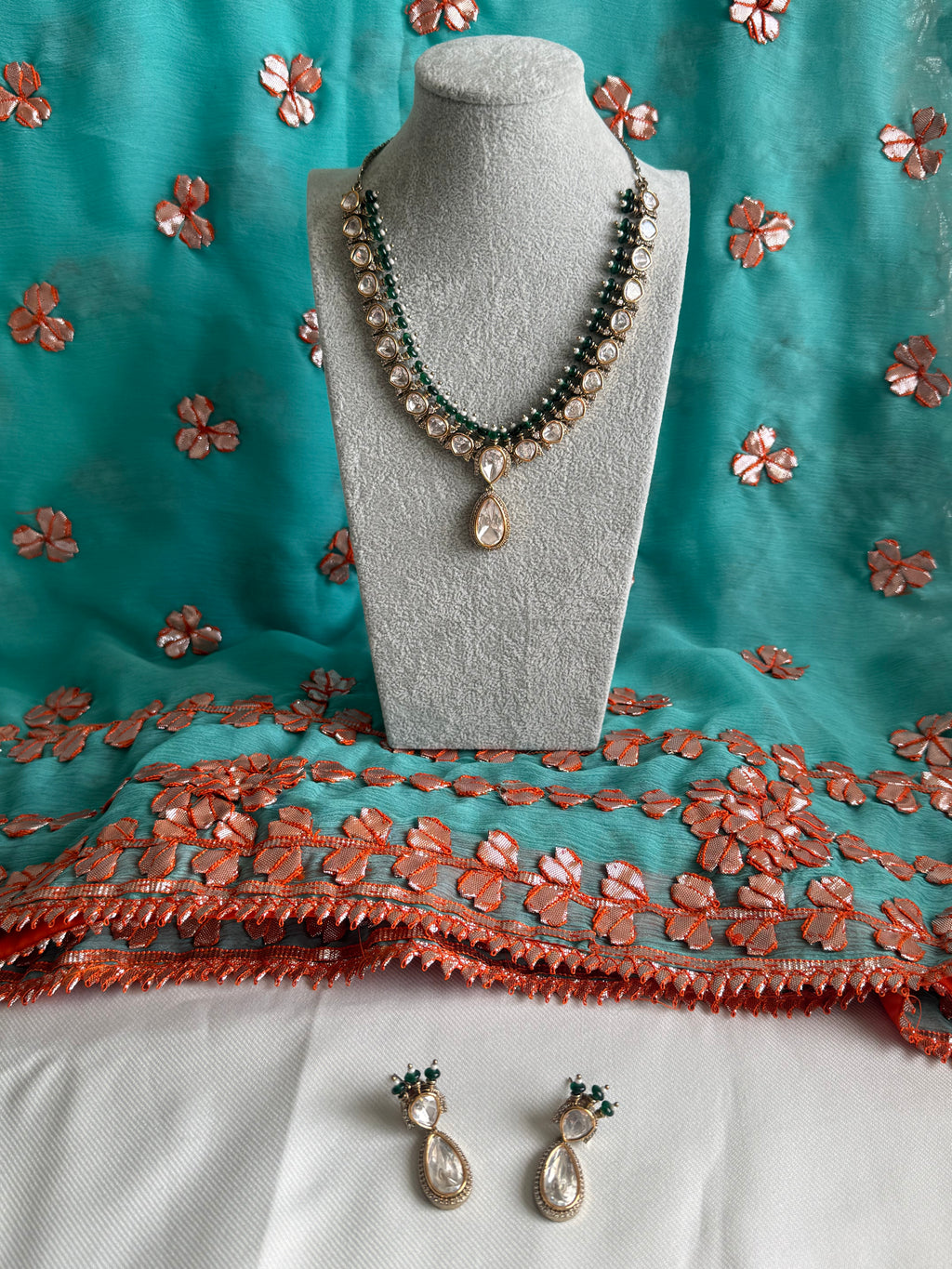 Kundan Necklace w/Earrings